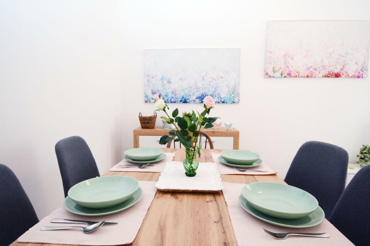 Lillybeth City Center Apartments Budapest Ngoại thất bức ảnh