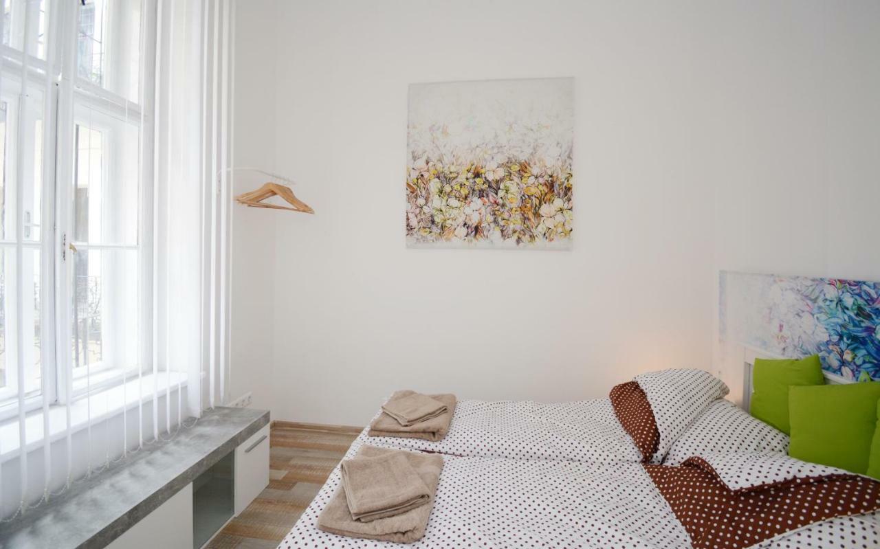 Lillybeth City Center Apartments Budapest Ngoại thất bức ảnh